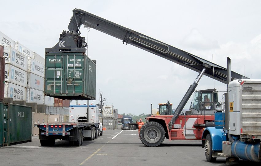Imagen de apoyo de  Se instalo el Centro de Logistica y Transporte a traves del cual se manejaran de manera coordinada todas las contingencias que surjan en relacion con el transporte y la logistica de carga en el territorio nacional en estos 19 dias