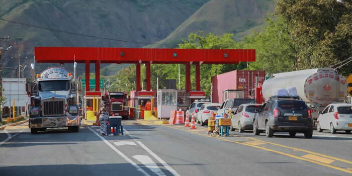 Imagen de apoyo de  INVIAS actualiza tarifas de peajes para garantizar el buen estado de la infraestructura vial del pais