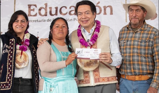 Imagen de apoyo de  Con 25 mil se rehabilitan 68 mil planteles mediante el programa La Escuela es Nuestra Mario Delgado Carrillo
