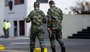 Imagen de apoyo de Son sancionados tres suboficiales del Ejercito por ocupacion irregular del colegio donde se habria cometido agresion sexual contra nia Embera Katio