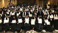 Imagen de apoyo de  Mas de 80 vendedores informales se graduan en vigilancia y seguridad privada