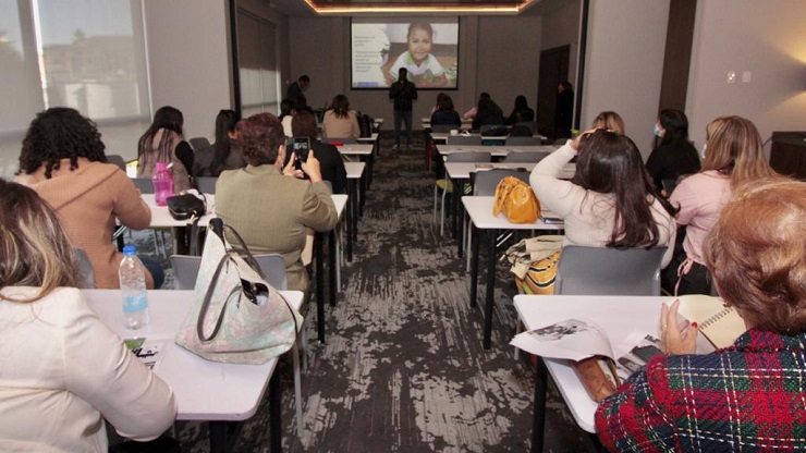 Imagen de apoyo de  El Ministerio de Educacion reunio a docentes y rectores de establecimientos educativos oficiales para fortalecer los procesos educativos en el marco de la atencion integral