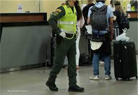 Imagen de apoyo de  Se pide mantener la presencia policial en los aeropuertos de Colombia