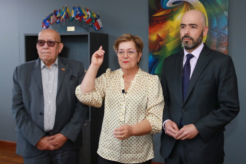 Imagen de apoyo de  Gobierno nacional gremios y centrales obreras llegan a historico acuerdo para presentar informes ante la OIT