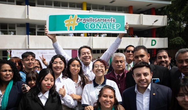 Imagen de apoyo de  Con talento y compromiso social la juventud mexicana fortalece la transformacion del pais Mario Delgado Carrillo