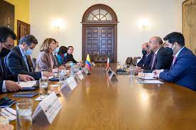 Imagen de apoyo de  Reunion entre Colombia y Mexico para revisar la situacion de los colombianos inadmitidos en ese pais