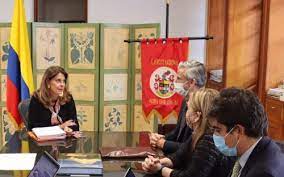 Imagen de apoyo de  Se destaca al Banco Mundial y a la Corporacion Financiera Internacional como aliados estrategicos en el proceso de desarrollo de Colombia