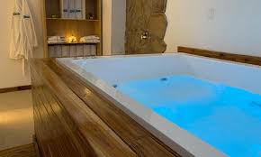 Imagen de apoyo de  Protocolo de bioseguridad para el manejo y control del riesgo del coronavirus COVID19 en los centros de estetica y cosmetologia institutos de belleza spa y zonas humedas