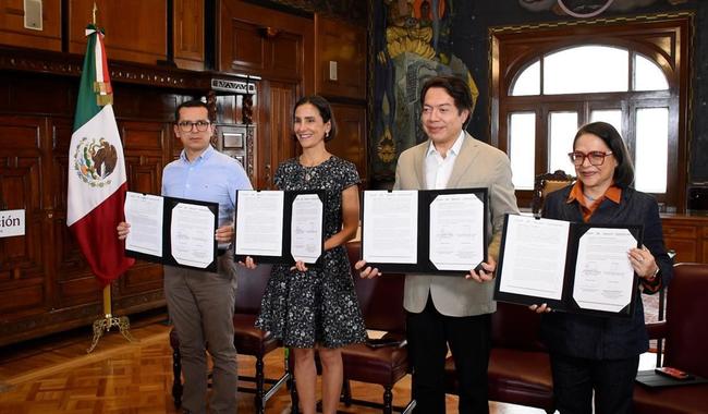 Imagen de apoyo de  SEP Energia y CFE firman convenio de colaboracion para llevar internet gratuito a todos las teleescuelas del pais