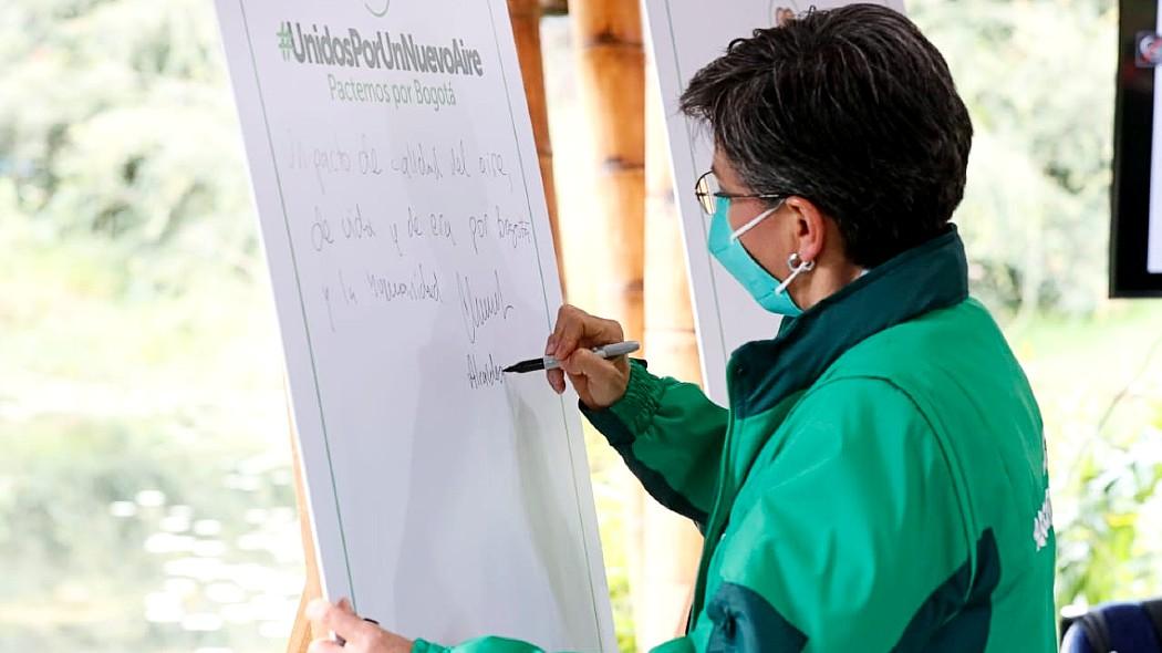 Imagen de apoyo de  Se firma pacto para mejorar la calidad del aire en Bogota
