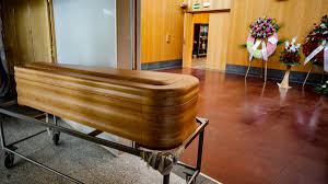 Imagen de apoyo de  Superindustria pone la lupa a 40 funerarias por no entregar informacion sobre servicios durante la pandemia