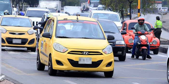 Imagen de apoyo de  Proceso de actualizacion de datos en el RUNT para compensacion de combustible a conductores de taxi