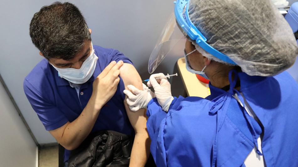 Imagen de apoyo de  Colombia alcanzo 80 de la poblacion vacunada con una dosis y se acerca al 70 con dos dosis y 7 millones de refuerzos aplicados