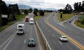 Imagen de apoyo de  Fin de semana de amor y amistad con responsabilidad en las vias