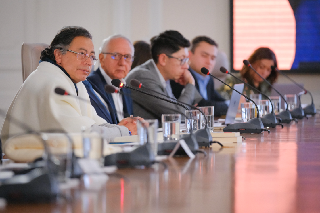 Imagen de apoyo de  PAE paso de 193 a 247 billones