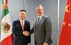 Imagen de apoyo de  La politica comercial de Mexico esta definida por el impulso y la defensa de la industria y los trabajadores nacionales