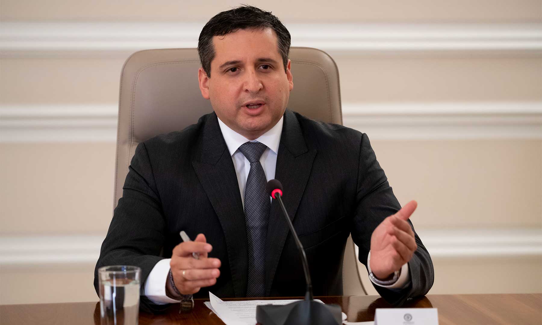 Imagen de apoyo de  Apertura 24 horas y pico y genero entre las recomendaciones del Gobierno al comercio para este viernes primer dia sin IVA