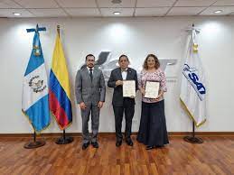 Imagen de apoyo de  Se firma un acuerdo de reconocimiento mutuo de Operador Economico Autorizado OEA entre Colombia y Guatemala