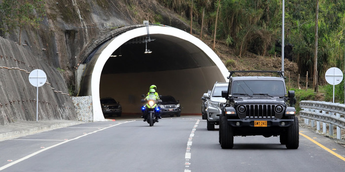 Imagen de apoyo de  Ministerio de Transporte amplia la prorroga de la vigencia del ingreso de nuevas llantas y cintas retrorreflectivas al pais