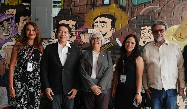 Imagen de apoyo de  Se entregan  mas del 98 de tarjetas de la Beca Universal Rita Cetina