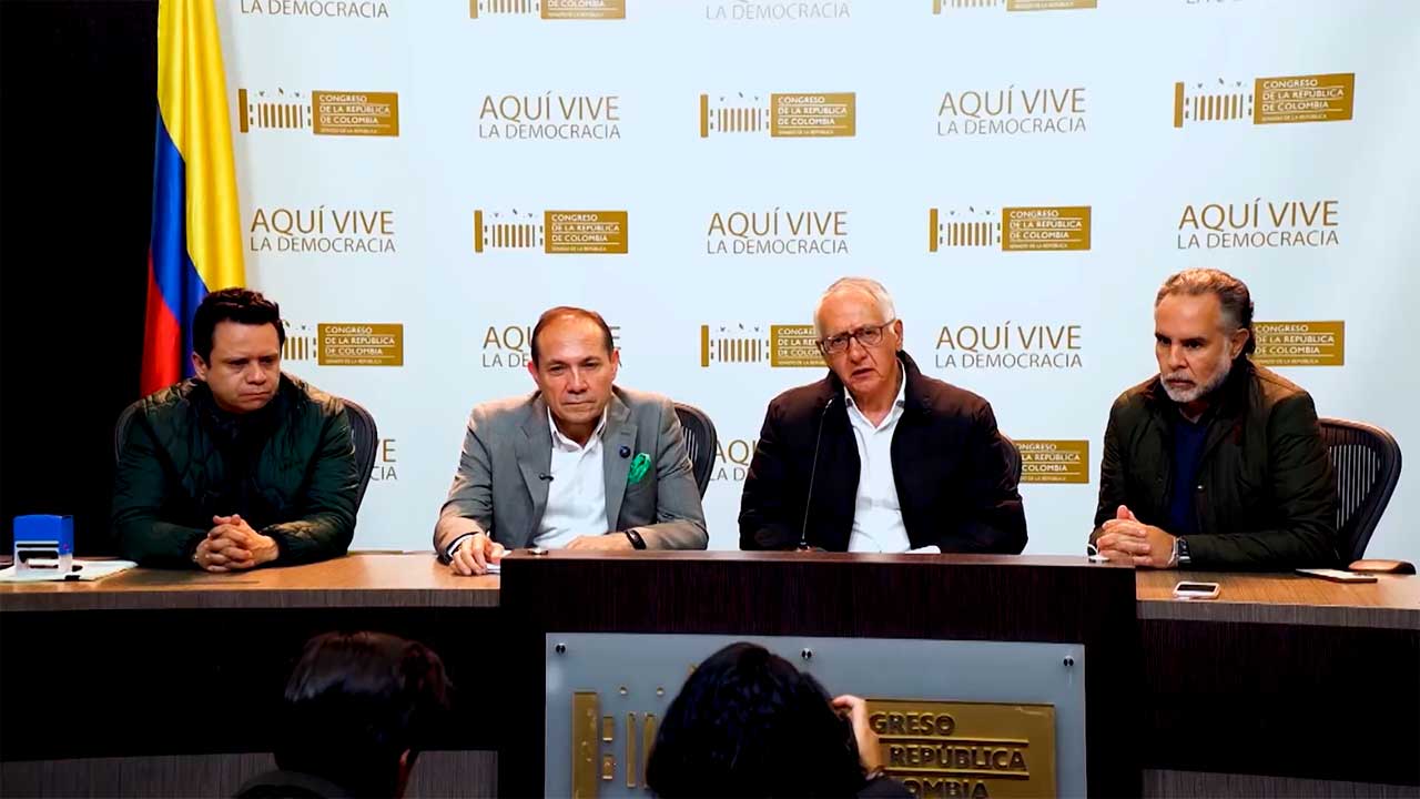 Imagen de apoyo de  Gobierno vuelve a radicar Consulta Popular en el Senado esta vez con 16 preguntas cuatro de salud