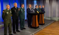 Imagen de apoyo de Nuevo Ministro de Defensa Carlos Holmes debera seguir adelante con la politica de seguridad ciudadana y arreciar la lucha contra el narcotrafico