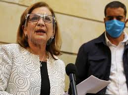 Imagen de apoyo de  Margarita Cabello Blanco primera mujer Procuradora General de la Nacion