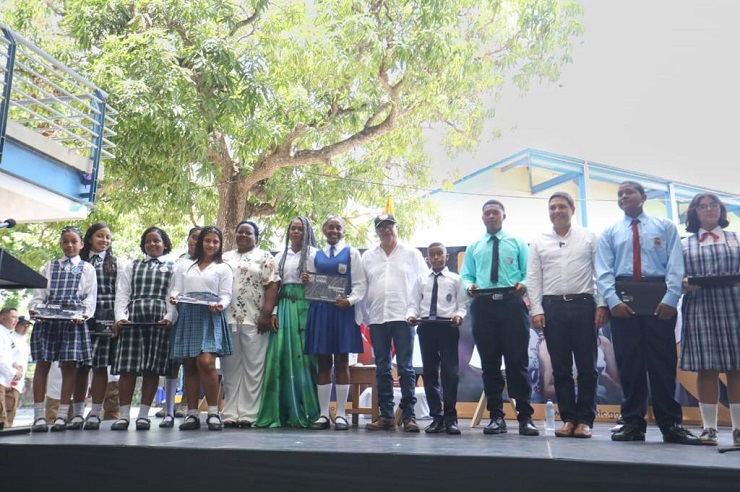 Imagen de apoyo de  MinEducacion y MinTIC fortalecen la educacion digital en los colegios de San Andres