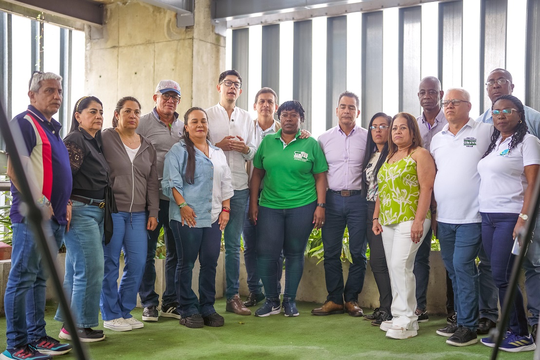 Imagen de apoyo de  El Ministerio de Educacion reitera su compromiso con las garantias laborales y sindicales del magisterio en el Valle del Cauca