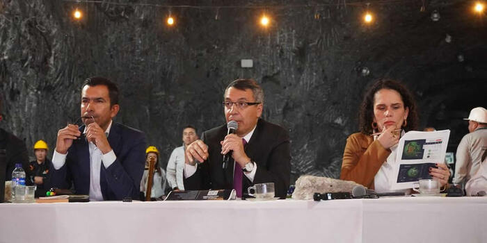 Imagen de apoyo de  Sector transporte se reunio con autoridades de Cundinamarca para establecer hoja de ruta en proyectos de movilidad e infraestructura