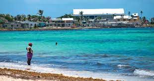 Imagen de apoyo de  Por riesgo especial Gobierno vacunara a toda la poblacion de Providencia y Santa Catalina