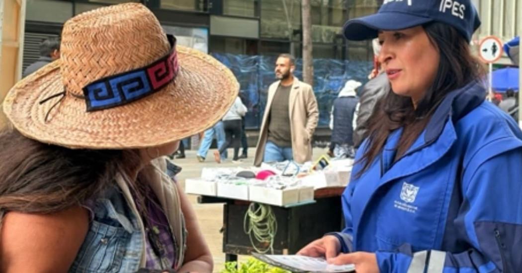 Imagen de apoyo de  IPES lidero megatoma de organizacion del espacio publico en el centro de Bogota