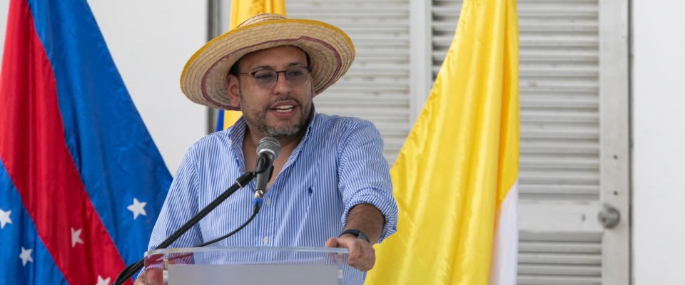 Imagen de apoyo de  Seis de cada 10 puestos de trabajo se van a transformar debido al avance de la inteligencia Artificial Ministro Julian Molina