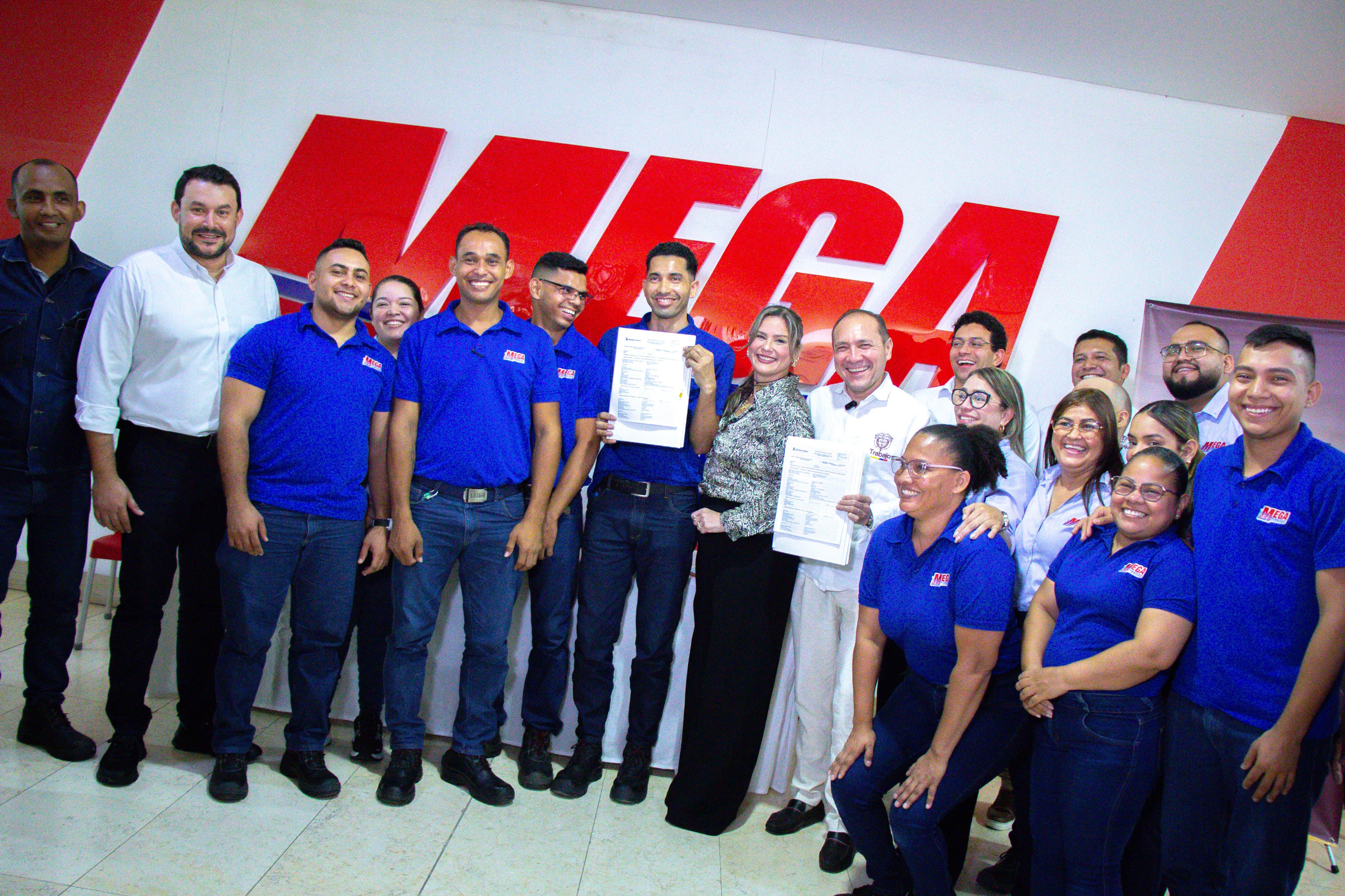 Imagen de apoyo de  Megatiendas del Caribe formaliza a 180 trabajadores