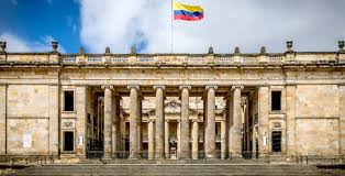 Imagen de apoyo de  Quienes seran los beneficiados del proyecto de ley de Familias Guardabosques aprobado en Senado