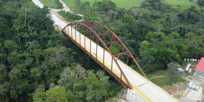 Imagen de apoyo de  Entrega del puente sobre el rio Duda e inspecciono corredor Mesetas  Uribe