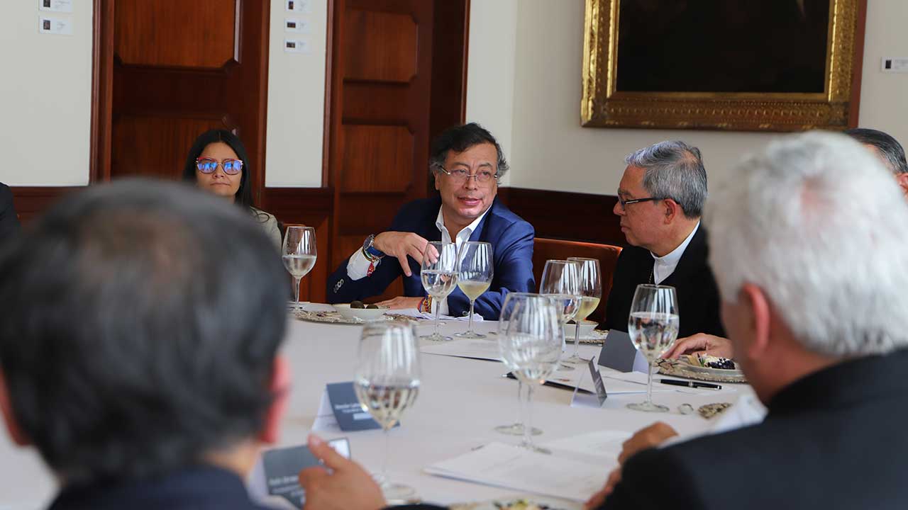 Imagen de apoyo de  Ramas del poder publico rechazan violencia como forma de resolver conflictos politicos y sociales