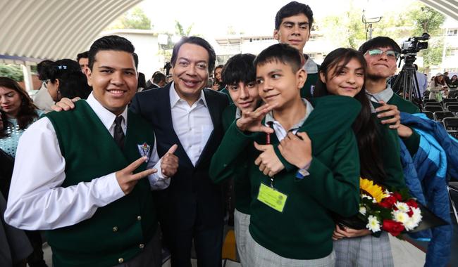 Imagen de apoyo de  El Ciclo Escolar 20242025 cerro con avances significativos con el impulso de la Presidenta Claudia Sheinbaum Mario Delgado