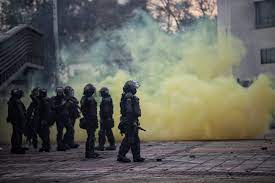 Imagen de apoyo de Son formulados cargos contra oficiales de la Policia por protestas en Cali de mayo de 2021