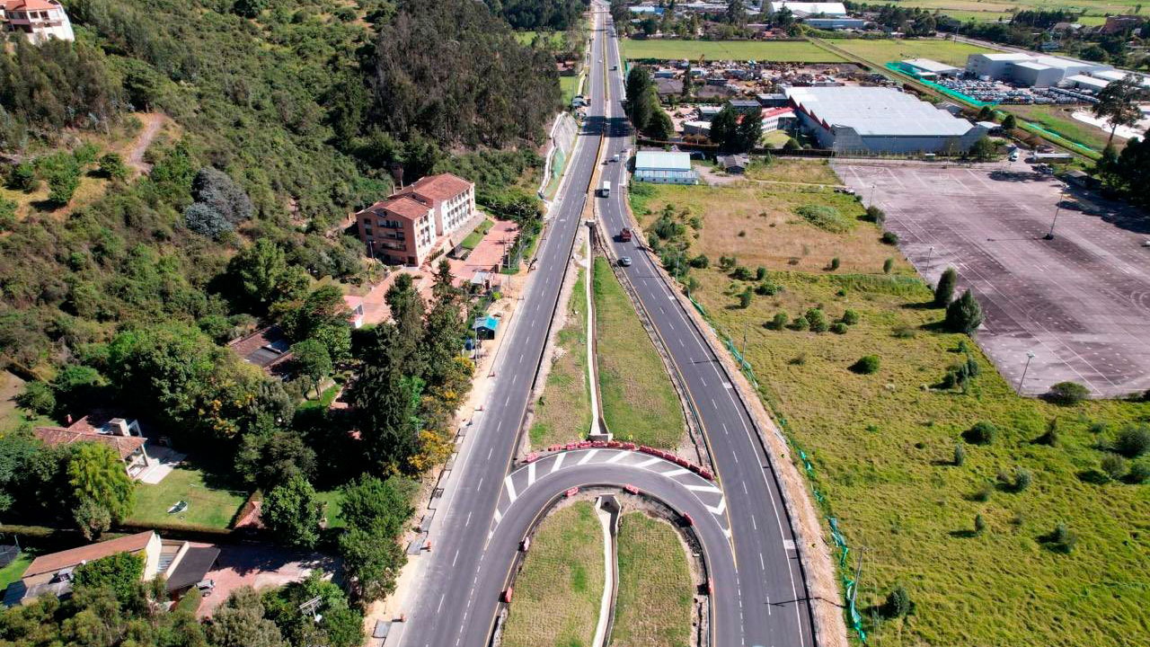 Imagen de apoyo de  Gobierno reforzo controles y acompao a los viajeros en uno de los puentes festivos mas concurridos del ao