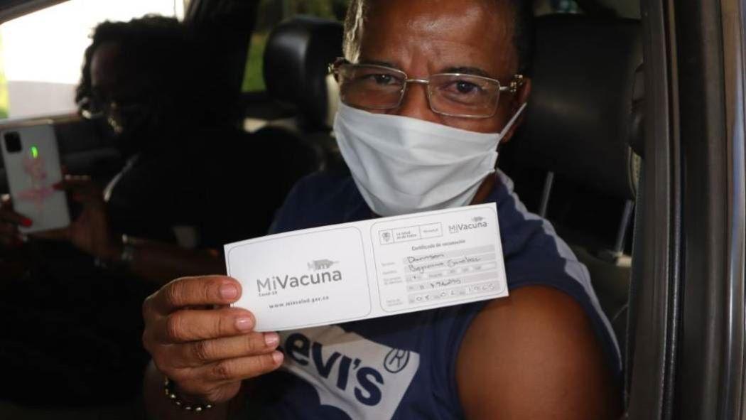 Imagen de apoyo de  Inicia vacunacion contra COVID19 para personas mayores de 55 aos en Bogota