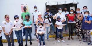 Imagen de apoyo de Providencia se convierte en el primer municipio con un computador por nio