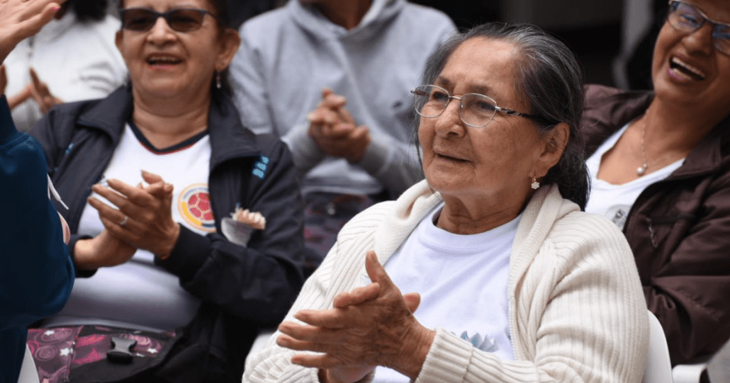 Imagen de apoyo de  Cambios de Prosperidad Social para las personas mayores que reciben apoyos