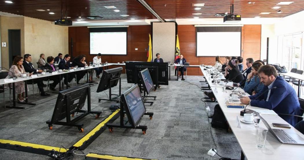 Imagen de apoyo de  Alcaldesa de Bogota y congresistas de la bancada Bogota definen linea de trabajo conjunto