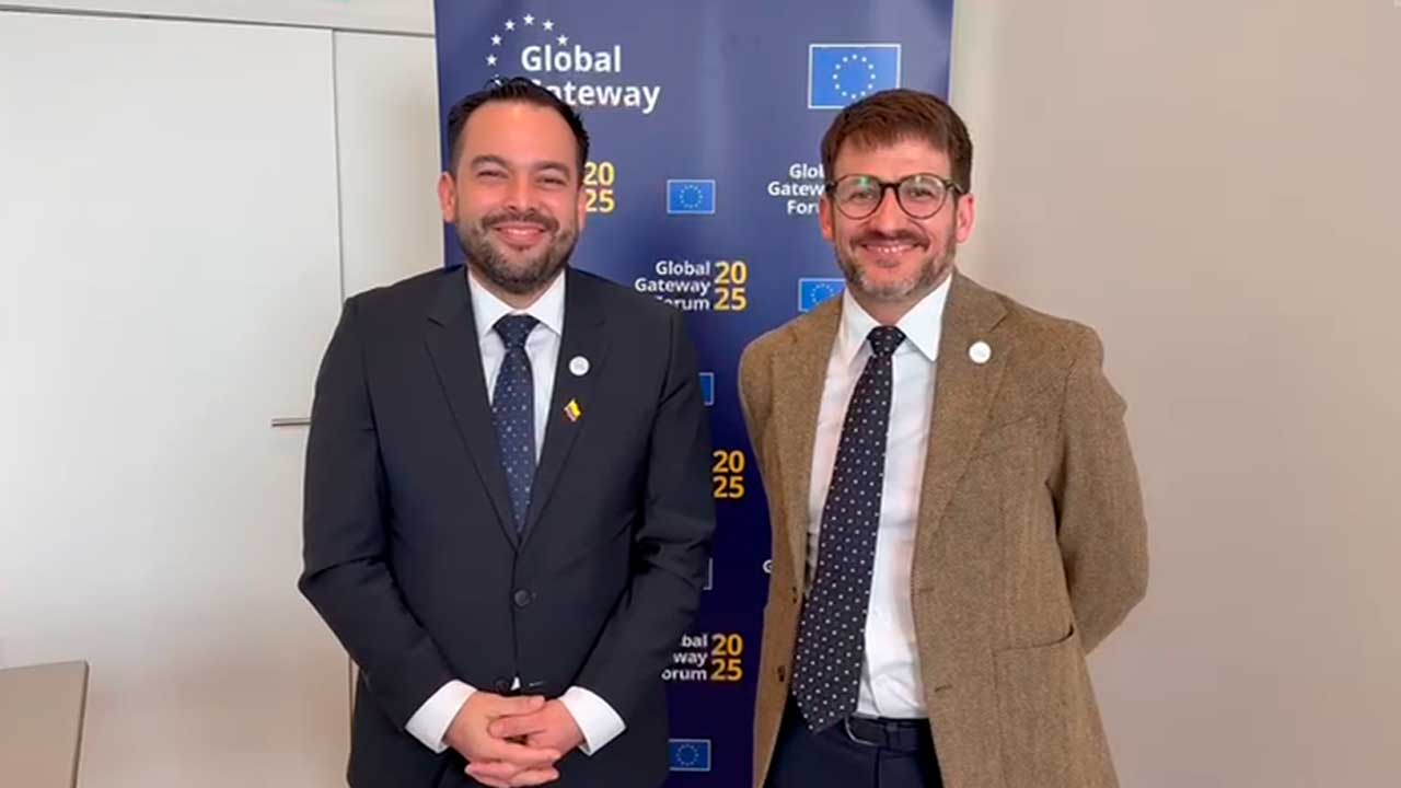 Imagen de apoyo de  Colombia y Chile firman acuerdo para impulsar integracion energetica y transicion a energias limpias