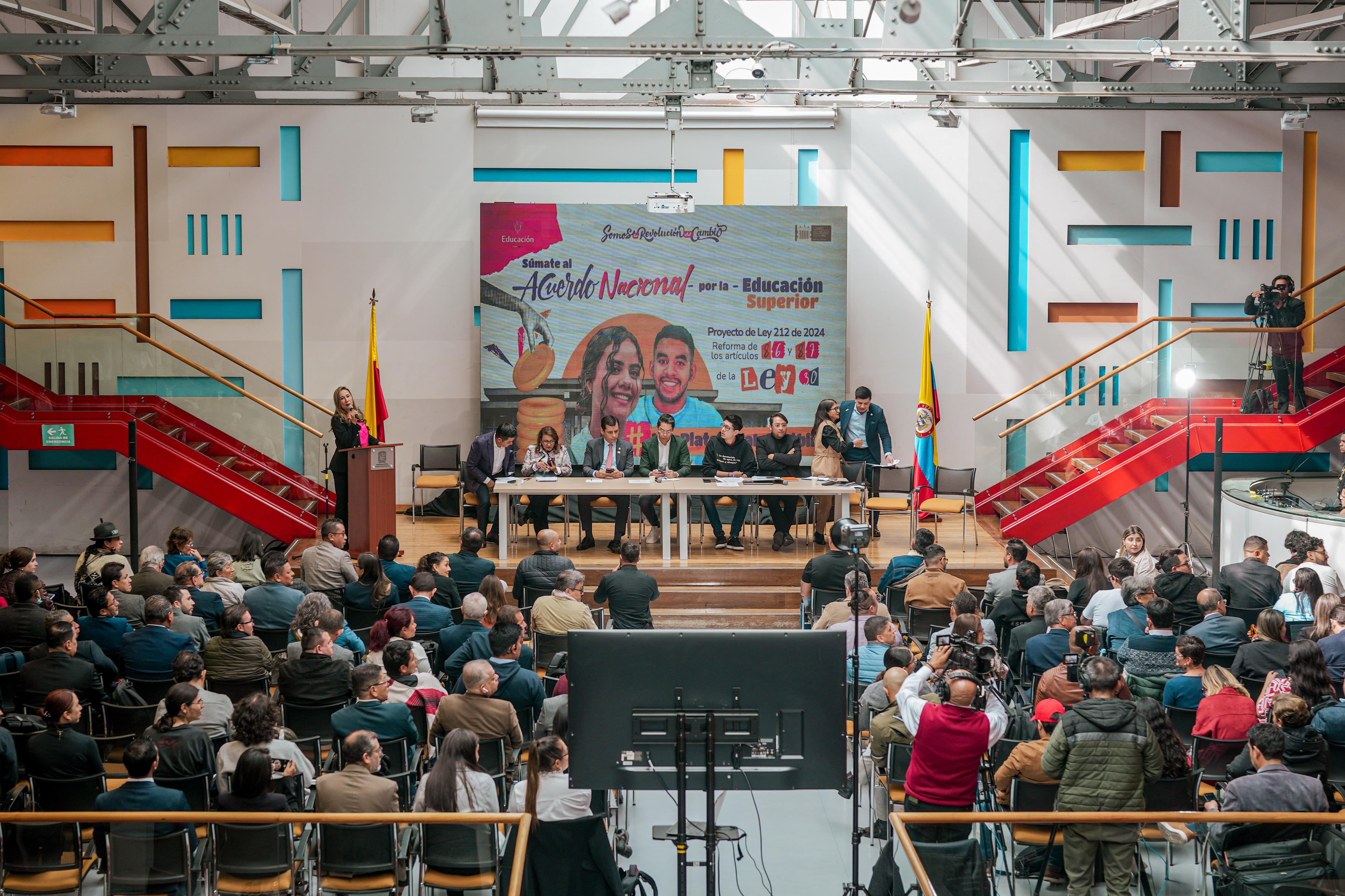 Imagen de apoyo de  Audiencia publica sobre la reforma a los articulos 86 y 87 de la Ley 30 de 1992