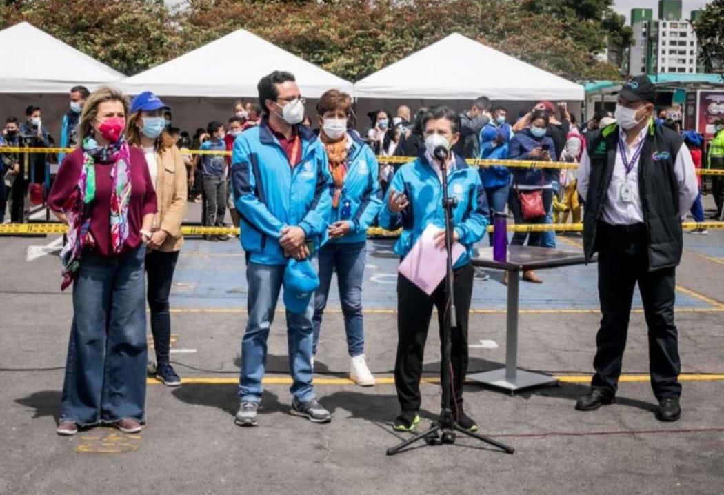 Imagen de apoyo de  Bogota intensifica vacunacion de estudiantes antes del regreso a clases