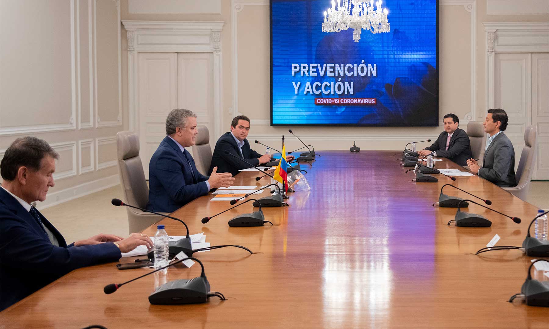 Imagen de apoyo de Ministro de Trabajo invita al pais a promover el trabajo en casa durante esta cuarentena