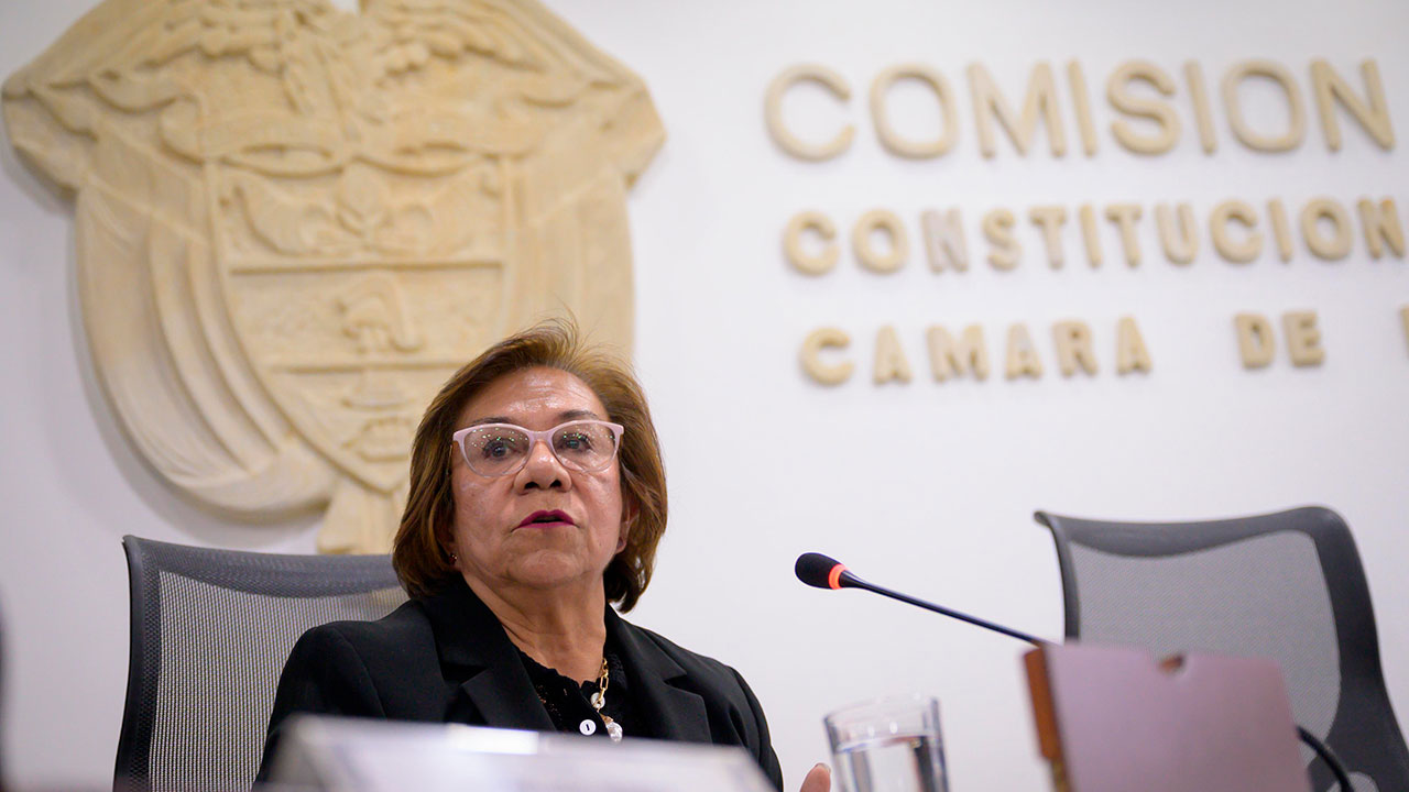 Imagen de apoyo de  Gobierno publica convenio entre la Imprenta Nacional y la Casa de la Moneda de Portugal para la expedicion de pasaportes