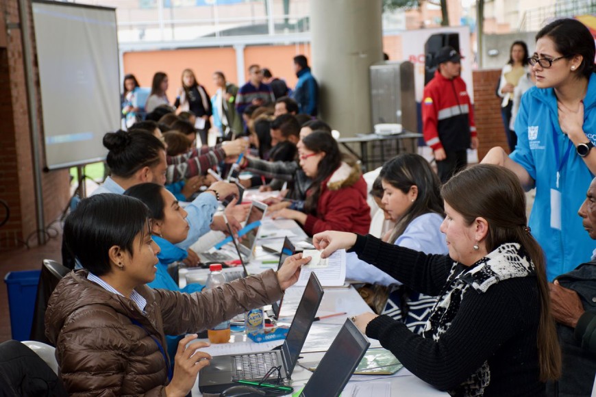 Imagen de apoyo de  El Gobierno Nacional dio un plazo de 72 horas a las ARL para que entreguen a los trabajadores del sector salud la dotacion necesaria para sus labores
